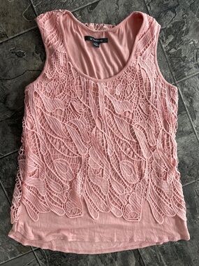 LE CHATEAU Blush Pink Crochet Lace Sleeveless Coquette Balletcore Resortwear Top